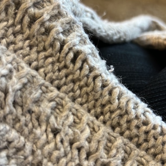 Helmut Lang Viscose, Wool, Alpaca, Linen, Crocheted  Sweater Not Scratchy! - Picture 7 of 14